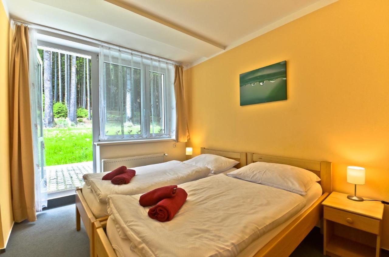 Hotel Resort Luna Ledec nad Sazavou Exterior photo