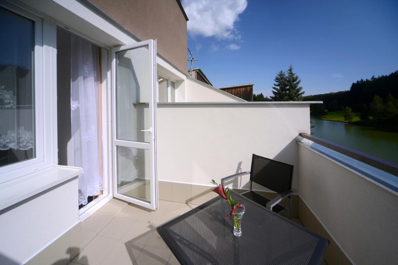Hotel Resort Luna Ledec nad Sazavou Exterior photo