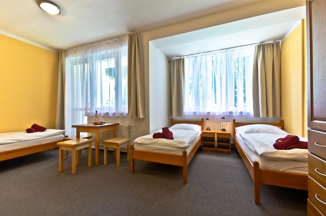 Hotel Resort Luna Ledec nad Sazavou Exterior photo